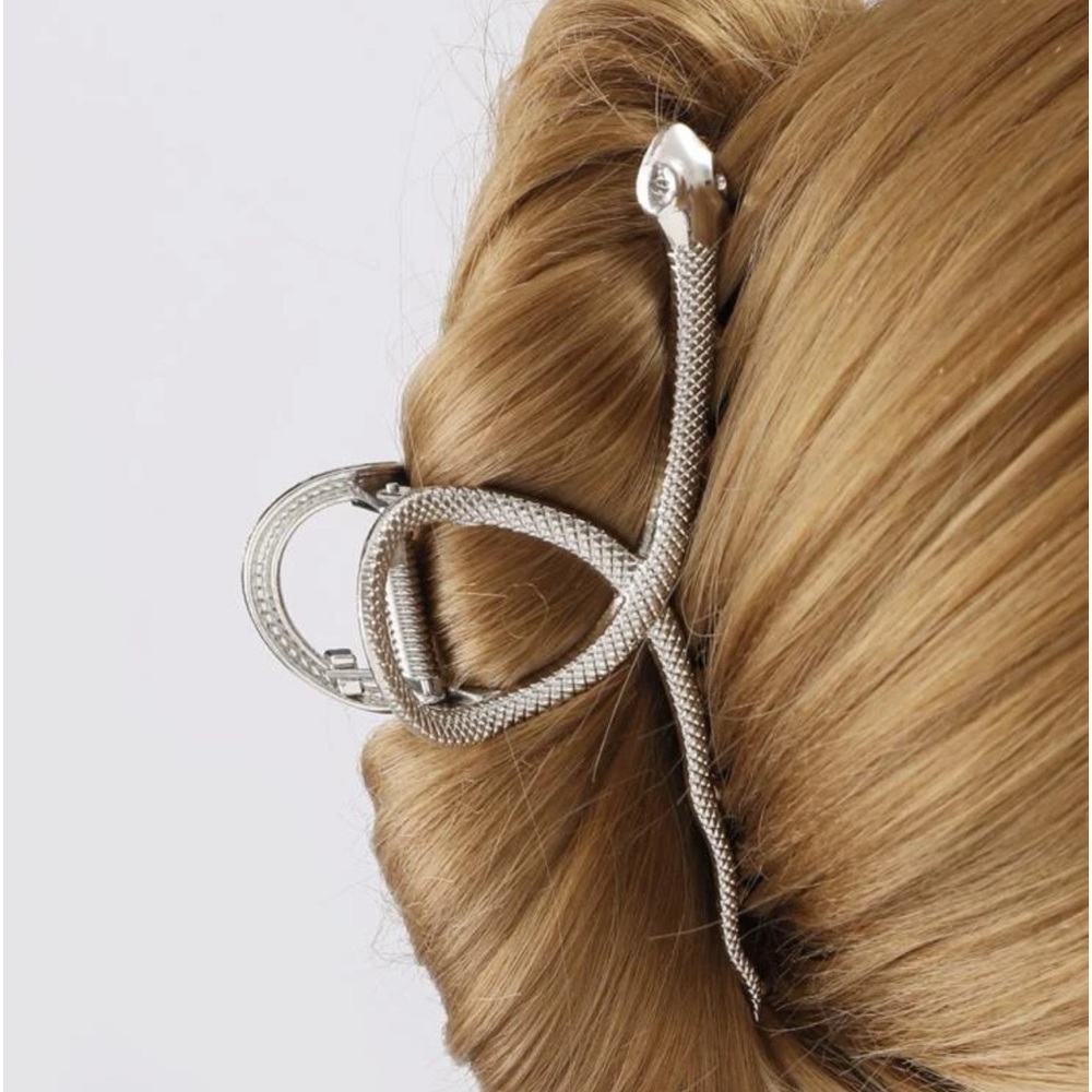 🐍 Snake design Large hair claw silver metal hair claw . NEW